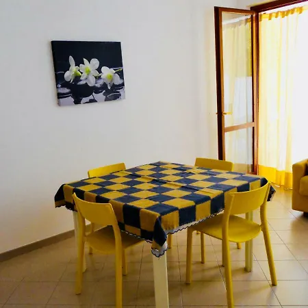 Apt Openspace Sole, Con Verande E Parcheggio Apartmán *